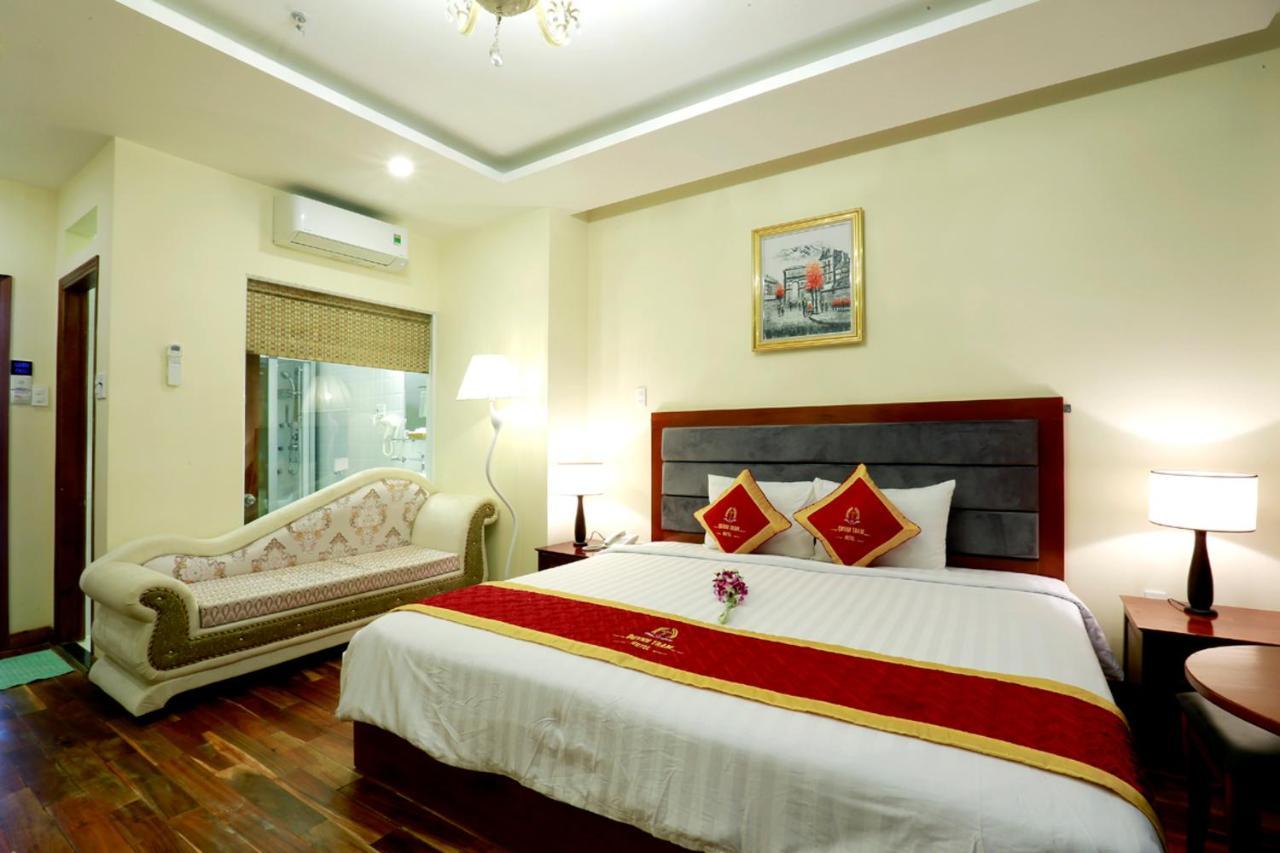 RedDoorz Premium @ Nguyen Thai Son Street Ho-Chi-Minh-Stadt Exterior foto