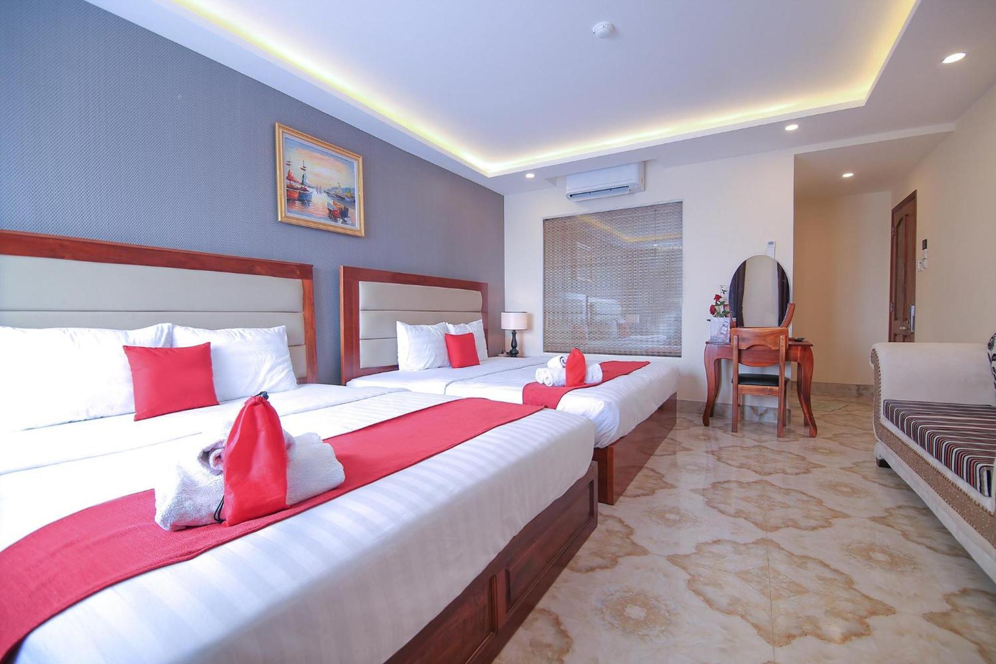 RedDoorz Premium @ Nguyen Thai Son Street Ho-Chi-Minh-Stadt Exterior foto